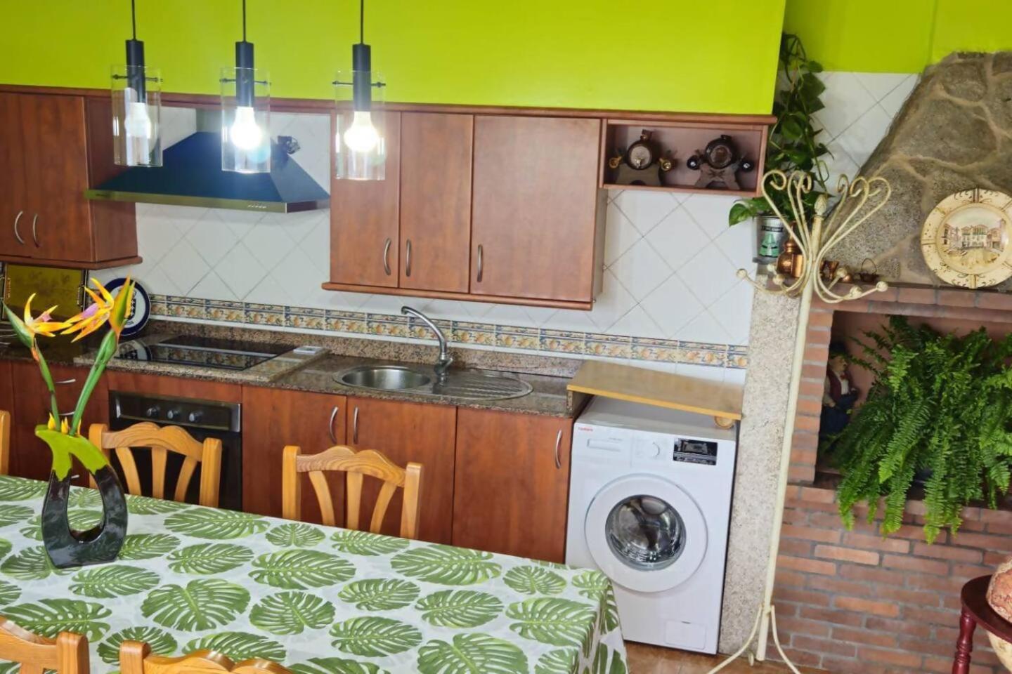 Casa Baja A La Playa Holiday home Bueu